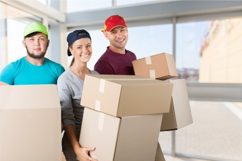 Benefits of a Queenspark moving truck for safe transport