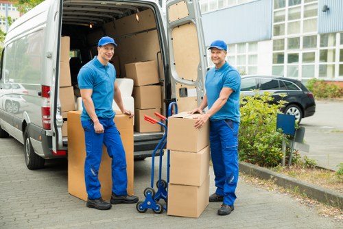 Queens Park moving service helping with a smooth final relocation step