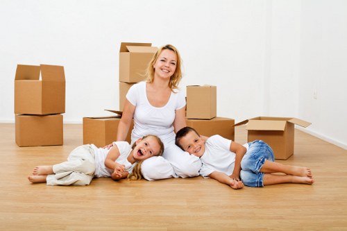 Moving day planning for flats and houses in Queens Park